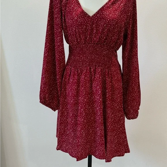 Chic Red Dress - Picture 2 of 3